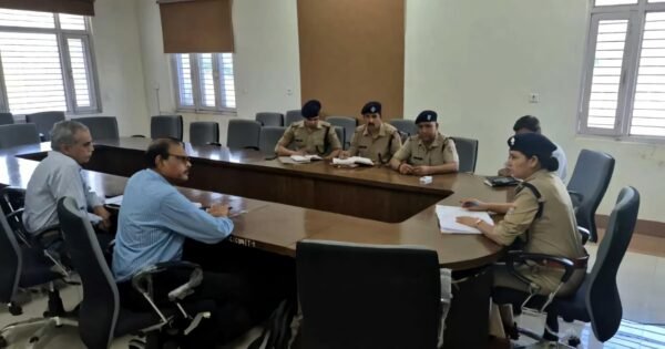 पेपर लीक कांड में सख्त SIT : आयोग दफ्तर पर छापा, अफसरों से कड़ी पूछताछ