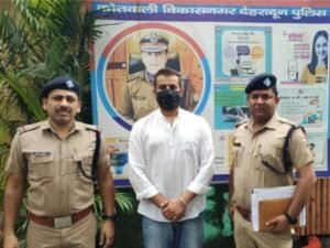 देहरादून में वायरल वीडियो कांड: हॉकी से पिटाई करने वाला दूसरा आरोपी भी सलाखों के पीछे! देहरादून में वायरल वीडियो कांड: हॉकी से पिटाई करने वाला दूसरा आरोपी भी सलाखों के पीछे!