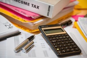 Income Tax ITR Due Date 2025: 15 सितंबर तक रिटर्न फाइल करने की आखिरी तारीख और पेनल्टी से बचने की जानकारी
