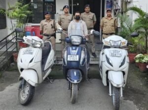 शौक और नशे के लिए बन बैठा वाहन चोर, दून पुलिस ने दबोचा दून पुलिस ने तीन स्कूटी संग दबोचा वाहन चोर