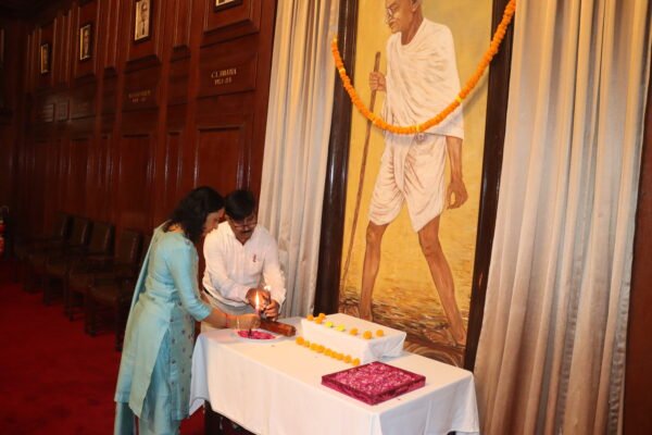 वन अनुसंधान संस्थान में धूमधाम से मनाई गई महात्मा गांधी की 156वीं जयंती