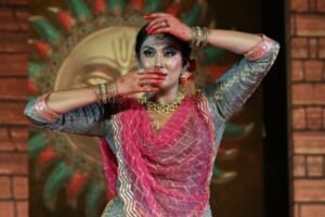 नृत्य में राग, राग में भक्ति: शिंजिनी का जादू ‘विरासत’ पर छाया शिंजिनी की भावपूर्ण प्रस्तुति ने किया मंत्र मुग्ध