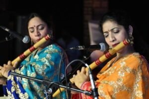 देबोप्रिया और सुचिस्मिता चटर्जी की बाँसुरी ने बांधा समां