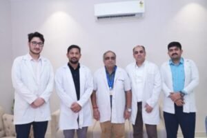 20 वर्षीय युवती के पेट से डॉक्टरों ने निकाली 13 किलो की विशाल गांठ