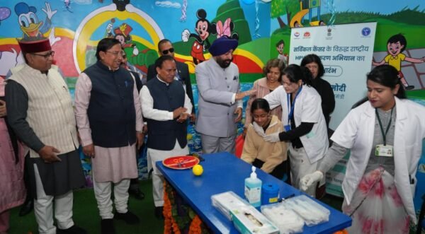 एचपीवी टीकाकरण अभियान का शुभारंभ, देहरादून से प्रदेश में हुई शुरुआत