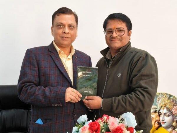 उम्मीदों और संघर्षों के बीच गूंजा ‘आखिरी विज्ञापन’: भव्य लोकार्पण