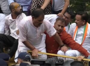 दिनदहाड़े हत्याओं के खिलाफ शक्ति प्रदर्शन