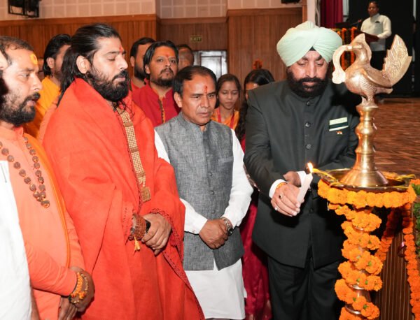 जहां AI बताएगा वेदों की बात—‘प्रज्ञानम्’ AI Chatbot की अनोखी शुरुआत