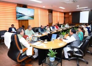 Dhami Cabinet Meeting: उत्तराखंड में 16 प्रस्ताव पास, वीर उद्यमी योजना को हरी झंडी
