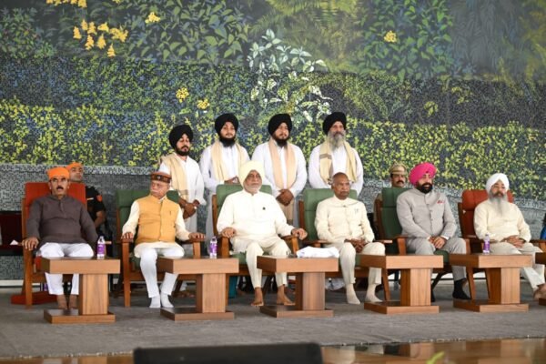 कान्हा शांति वनम में जुटे देश-विदेश के साधक, मानवता पर जोर