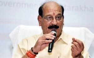 दून अस्पताल में सख्ती: बाहर की दवाएं लिखने पर एक्शन दून अस्पताल में निरीक्षण के दौरान स्वास्थ्य मंत्री सुबोध उनियाल ने बाहर की दवाएं लिखने वाले डॉक्टरों पर सख्त कार्रवाई के निर्देश दिए।