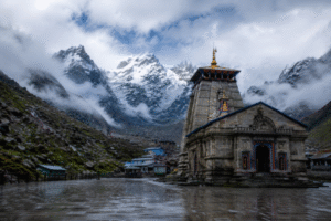 केदारनाथ यात्रा पर अस्थायी रोक, भारी बारिश के बीच प्रशासन का बड़ा फैसला केदारनाथ यात्रा पर अस्थायी रोक, भारी बारिश के बीच प्रशासन का बड़ा फैसला