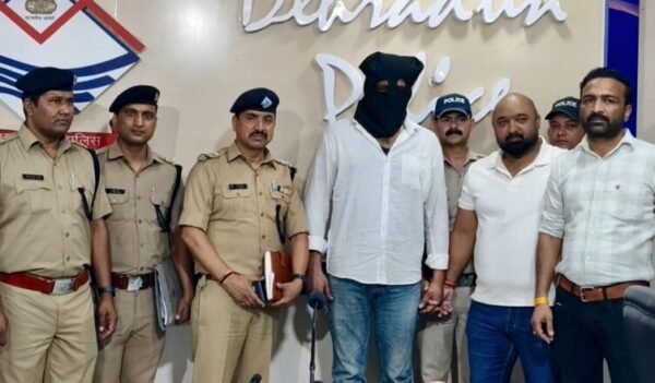 ऑपरेशन प्रहार: दून पुलिस ने सुलझाया चर्चित अजय बटेजा हत्याकांड, कुख्यात शार्प शूटर गिरफ्तार