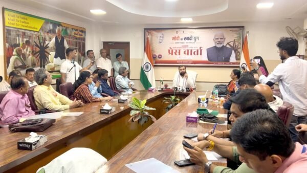 KVIC Turnover 2025 में रिकॉर्ड उछाल, 12 साल में बिक्री 501% बढ़ी