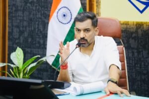 देहरादून में मैन्अुल स्कैवेंजर्स और सफाई कर्मचारियों के लिए विशेष जागरूकता शिविर, सरकारी योजनाओं का मिलेगा लाभ देहरादून में मैन्अुल स्कैवेंजर्स और सफाई कर्मचारियों के लिए विशेष जागरूकता शिविर, सरकारी योजनाओं का मिलेगा लाभ