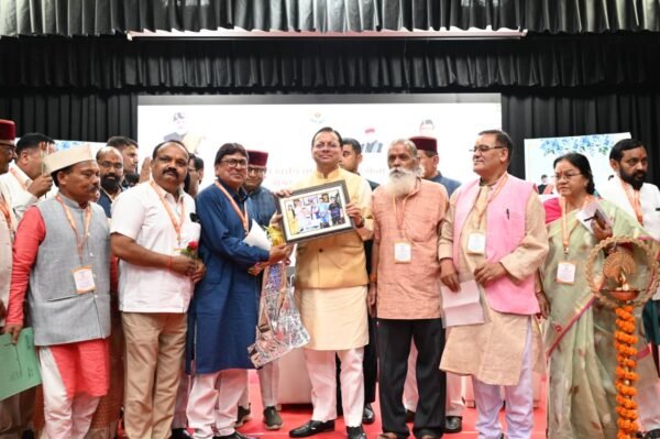मुख्यमंत्री धामी ने एक क्लिक में जारी की 176.59 करोड़ रुपये की पेंशन
