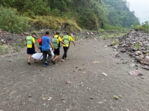 SDRF Search Operation: 6 दिन बाद गंगा नदी से बरामद हुआ युवक का शव SDRF Search Operation: छह दिन बाद गंगा नदी से बरामद हुआ युवक का शव