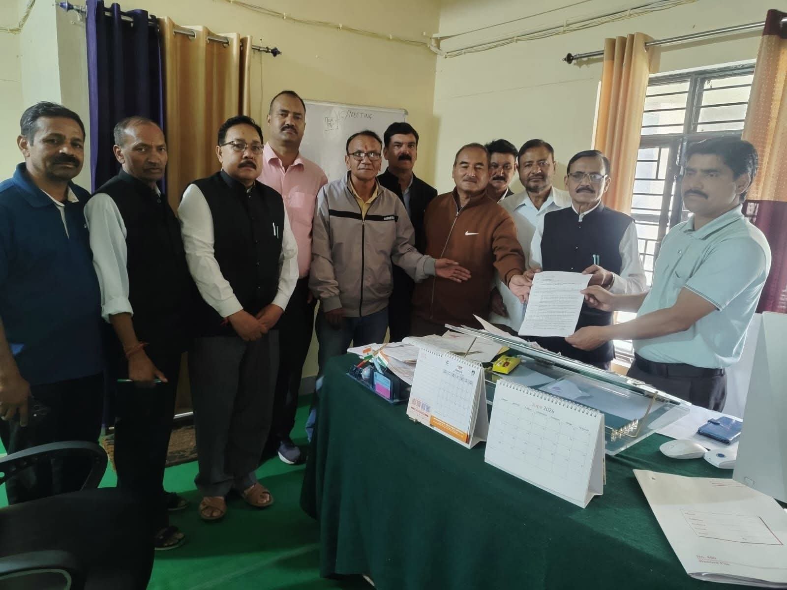 नंदादेवी राजजात को लेकर समिति ने डीएम को भेजा ज्ञापन