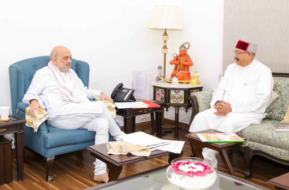 महाराज ने गृहमंत्री अमित शाह से की शिष्टाचार भेंट, ट्राइपॉड और आईसीपी बनबसा को जोड़ने वाली एप्रोच रोड को लेकर हुई विस्तृत चर्चा
