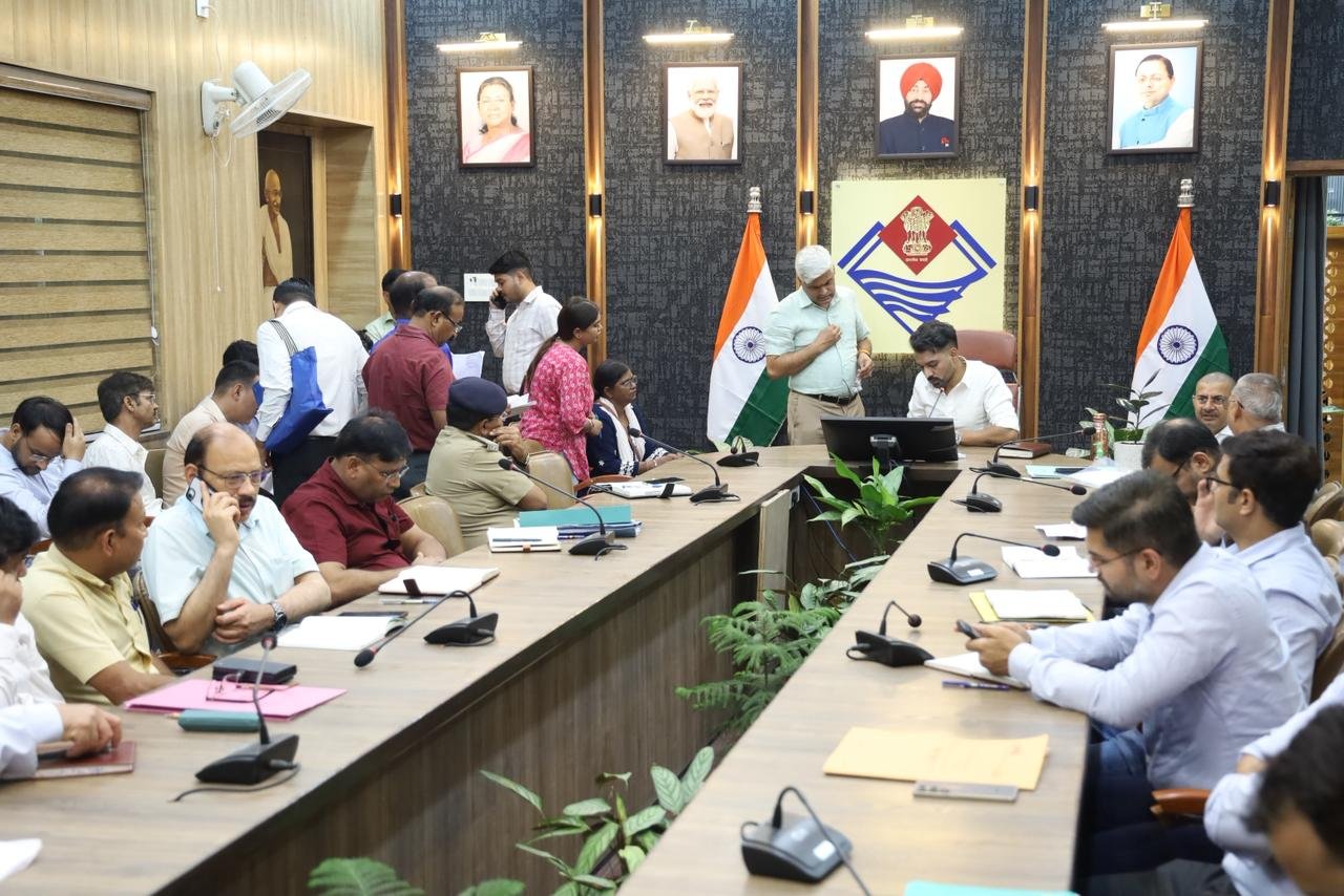 समाधान दिवस में डीएम सख्त, शिकायत क्षेत्रों की होगी GIS मैपिंग