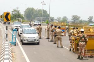पांवटा साहिब सीमा पर सुरक्षा व्यवस्था कड़ी, प्रशासन और निहंग प्रतिनिधियों के बीच सौहार्दपूर्ण वार्ता जारी।