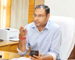 विशेष गहन पुनरीक्षण अभियान की समीक्षा, समयबद्ध डिजिटाइजेशन पर जिलाधिकारी का जोर,99.93 प्रतिशत गणना प्रपत्र वितरण एवं 76.23 प्रतिशत डिजिटाइजेशन पूर्ण WhatsApp Image 2026-06-26 at 16.49.07