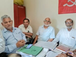 देहरादून की तीन विधानसभा सीटों पर चुनाव लड़ेगी CPM, कानून व्यवस्था को लेकर सरकार पर साधा निशाना देहरादून में CPM की जिला बैठक के दौरान पार्टी नेता