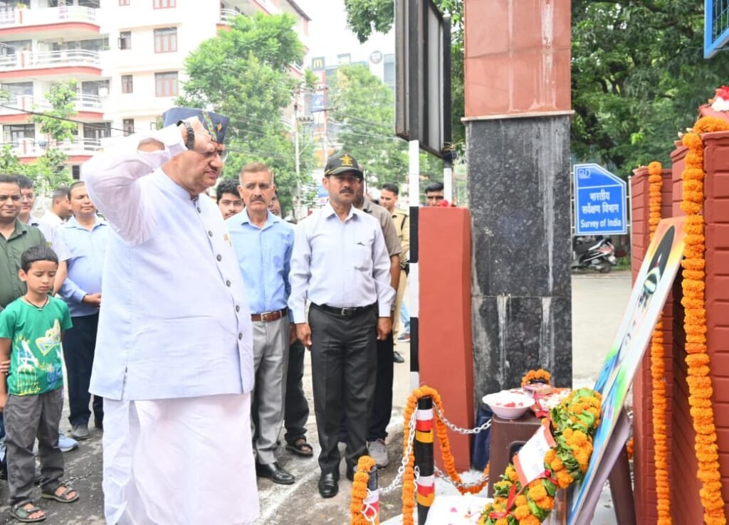 अमर शहीद मेजर भूपेन्द्र कण्डारी की 23वीं पुण्यतिथि पर सैनिक कल्याण मंत्री गणेश जोशी ने दी भावभीनी श्रद्धांजलि