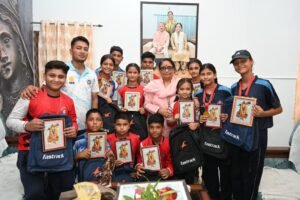 बलूनी आर्चरी एकेडमी के पदक विजेता तीरंदाजों का सम्मान, ऋतु खंडूड़ी भूषण ने बढ़ाया हौसला