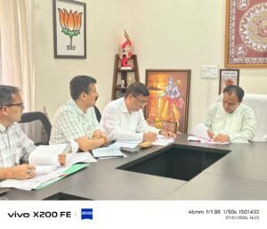 श्रीनगर विधानसभा क्षेत्र में और सुदृढ़ होगा सड़क नेटवर्क: डॉ धन सिंह रावत श्रीनगर विधानसभा क्षेत्र में और सुदृढ़ होगा सड़क नेटवर्क: डॉ धन सिंह रावत