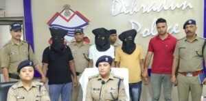 देहरादून ठेके के बाहर फायरिंग मामले में तीन आरोपी गिरफ्तार WhatsApp Image 2026-07-05 at 17.32.25