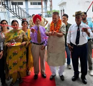 सैनिक कल्याण मंत्री गणेश जोशी ने निभाया वादा, रानीपोखरी सीएसडी कैंटीन के जीर्णोद्धार एवं विस्तारीकरण कार्यों का किया उद्घाटन WhatsApp Image 2026-07-08 at 16.55.37