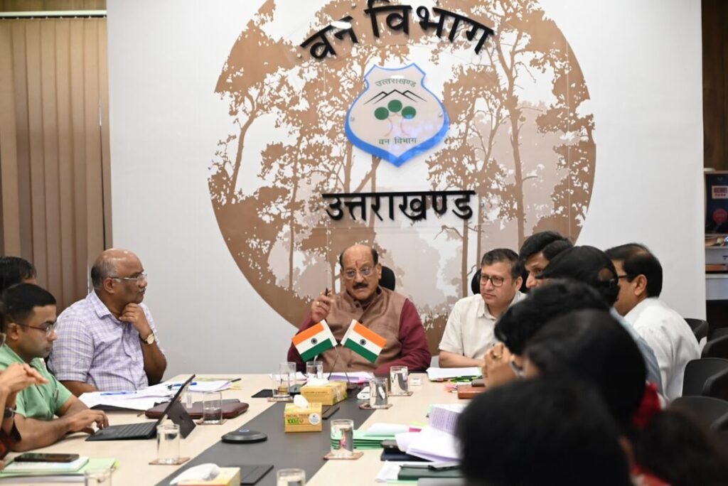 वन मंत्री सुबोध उनियाल ने वन विभाग की समीक्षा बैठक में योजनाओं के प्रभावी एवं समयबद्ध क्रियान्वयन के दिए निर्देश