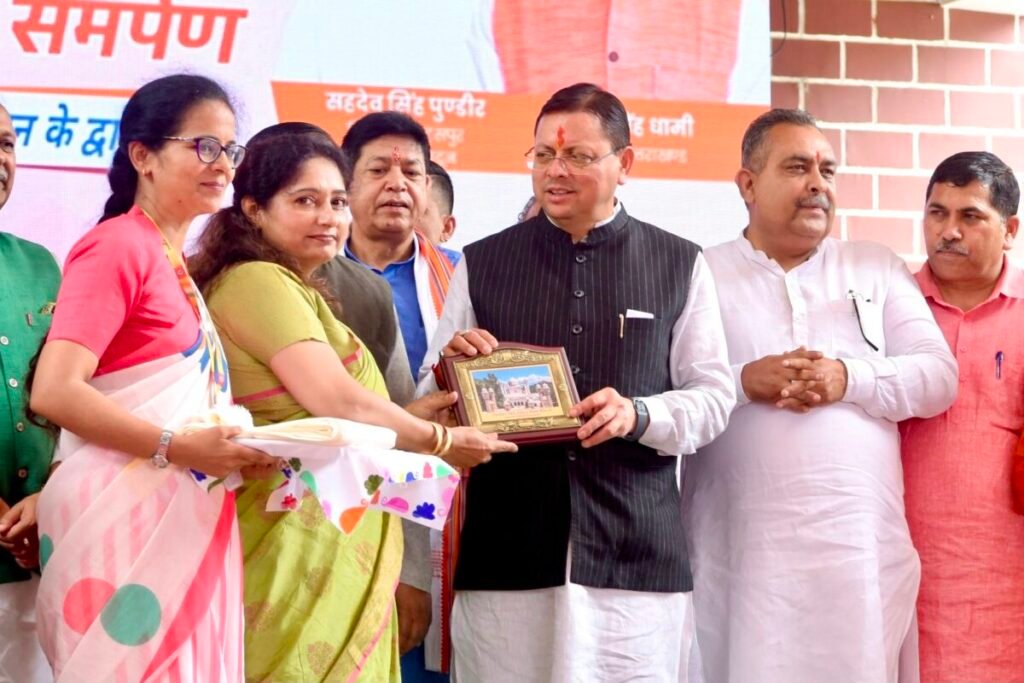 एसजीआरआर इंटरनेशनल स्कूल पहुँचे मुख्यमंत्री शिक्षा और संस्कार को मिली नई ऊर्जा