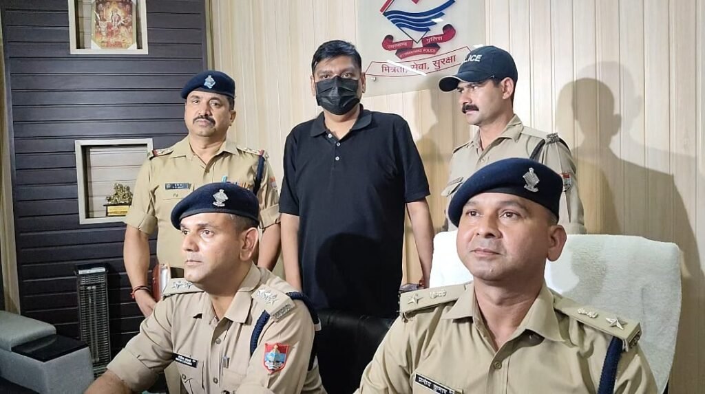 एसएसपी दून की सटीक रणनीति से फर्जी आईपीएस ऑफिसर चढ़ा दून पुलिस के हत्थे