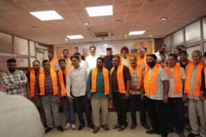 पार्षद बरखा पाल एवं महेश पाल सहित अनेक युवाओं ने भारतीय जनता पार्टी की सदस्यता ग्रहण की WhatsApp Image 2026-07-29 at 15.25.15