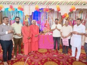 गुरु पूर्णिमा पर श्रद्धा का महासंगम, श्री ओम मुरारी आश्रम सेवा समिति धर्मार्थ ट्रस्ट के आयोजन में उमड़े श्रद्धालु WhatsApp Image 2026-07-29 at 18.43.27