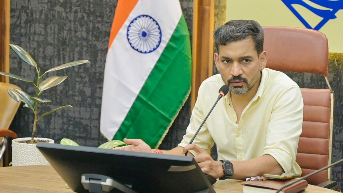 DM Dehradun Dr. Ashish Chauhan