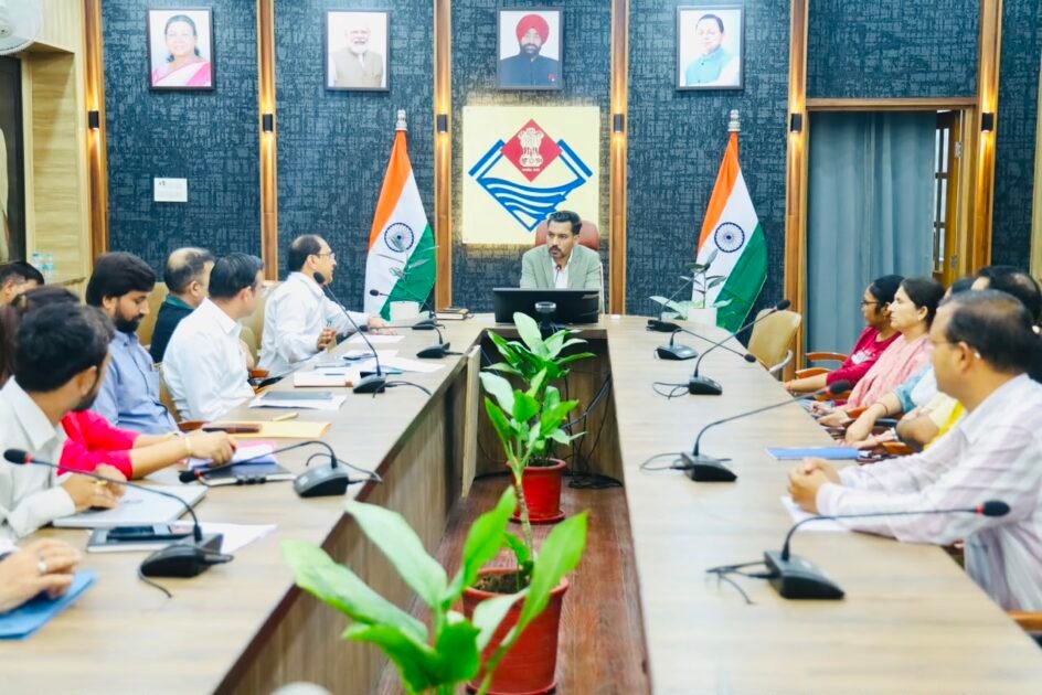 एचआईवी/एड्स मुक्त देहरादून का संकल्प, रोकथाम से उपचार तक कसेगा प्रशासन का शिकंजा