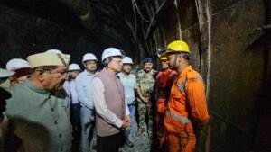 मुख्यमंत्री धामी ने टीएचडीसी टनल हादसे का किया स्थलीय निरीक्षण, रेस्क्यू अभियान का लिया जायजा 2_14 aug
