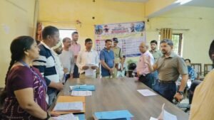 मतदाता सुनवाई में लापरवाही बर्दाश्त नहीं, आयोग के निर्देशों का शत-प्रतिशत पालन सुनिश्चित करें गढ़वाल आयुक्त 3_7 aug