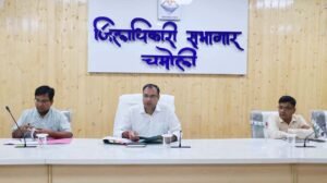 स्वतंत्रता संग्राम सेनानियों के सम्मान से जुड़े सभी लंबित कार्य समयबद्ध पूरे हों: जिलाधिकारी WhatsApp Image 2026-08-05 at 17.07.08