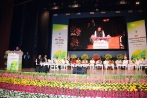 पर्वतीय कृषि में फोकस अधिक उत्पादन से अधिक आय प्रति परिवार की ओर होना चाहिए : कृषि मंत्री गणेश जोशी WhatsApp Image 2026-08-18 at 16.20.00