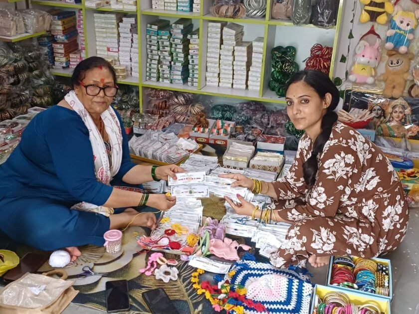 मालदेवता में सास-बहू की जोड़ी ने राखी कारोबार से मचाई धूम