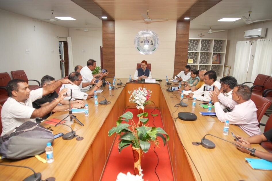 पंतनगर विश्वविद्यालय उत्तराखंड सीड्स एंड तराई डेवलपमेंट कॉरपोरेशन को विभिन्न फसलों की फाउंडेशन सीड उपलब्ध कराएगा