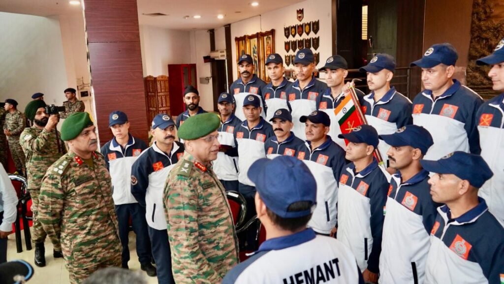 भारतीय सेना की कोर ऑफ़ इंजीनियर्स के माउंट त्रिशूल पर्वतारोहण अभियान को हरी झंडी