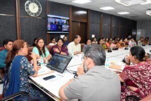 "आंगन का मिलन” कार्यक्रम को महज कार्यक्रम नहीं, जनसेवा के महत्वपूर्ण अभियान के रूप में लें अधिकारी: रेखा आर्या WhatsApp Image 2026-09-23 at 16.53.07