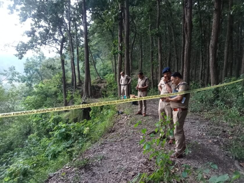 प्रेमनगर में श्रमिक की हत्या, जंगल में मिला शव; गले पर चाकू के निशान