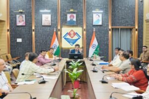 देहरादून के दूरस्थ गांवों में मोबाइल नेटवर्क और 19 शैडो एरिया में कनेक्टिविटी को लेकर प्रशासन की पहल